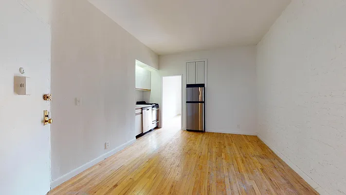 Rented by Bond New York | media 2