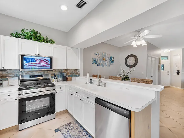 8193 Sandpiper Way — Photo 9