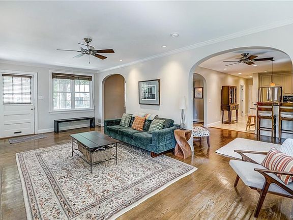 5th image of 4400 Park Ave
