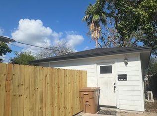 2441 Riggan St #B, Corpus Christi, TX 78404