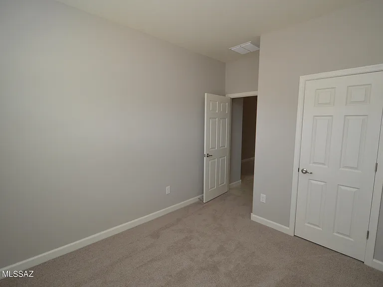 12175 E Metz Dr — Photo 12
