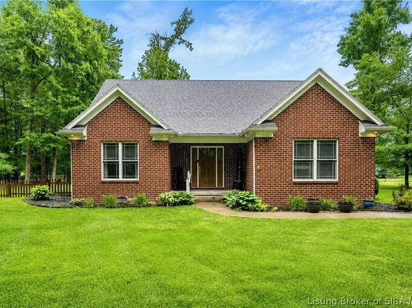 1797 W Wisteria Lane, Scottsburg, IN 47170
