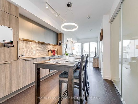 3rd image of 85 Wood St #3209