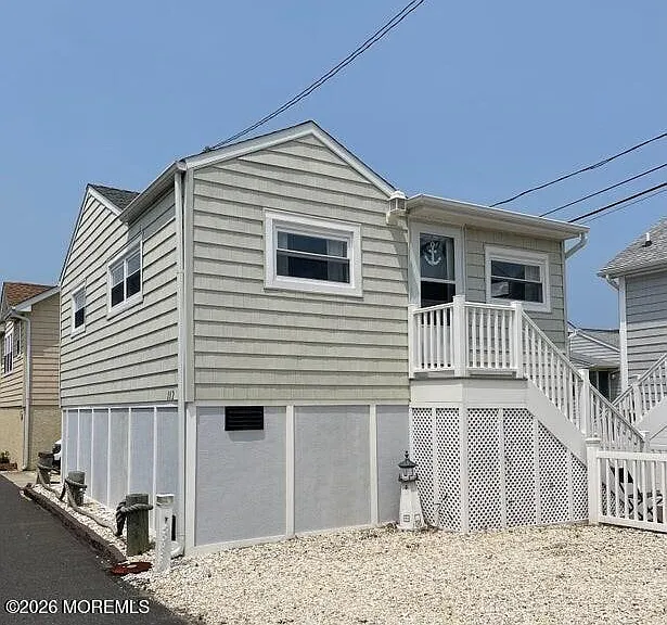 112 W Tide Way — Photo 1