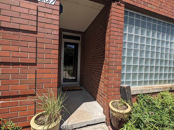 4th image of 507 Forest Ave