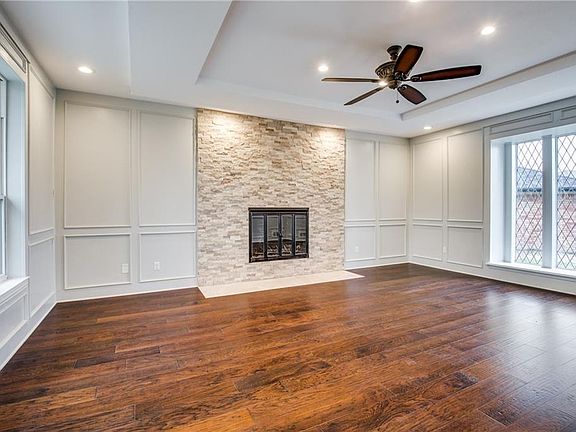 3rd image of 3920 Sandia Dr