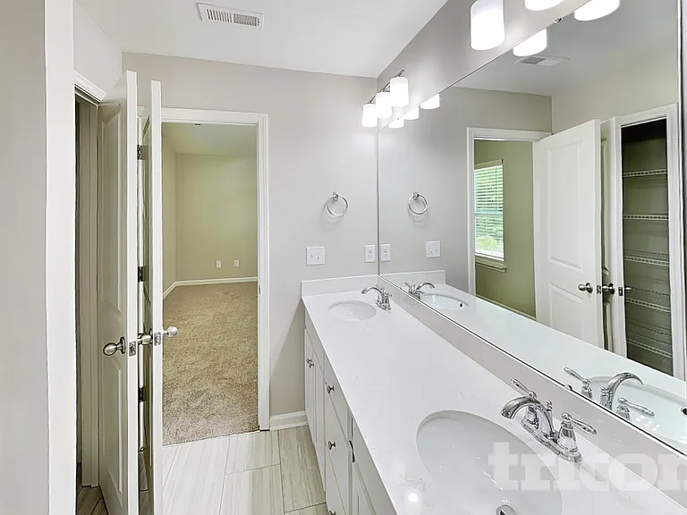 205 Spring Knoll Dr — Photo 8