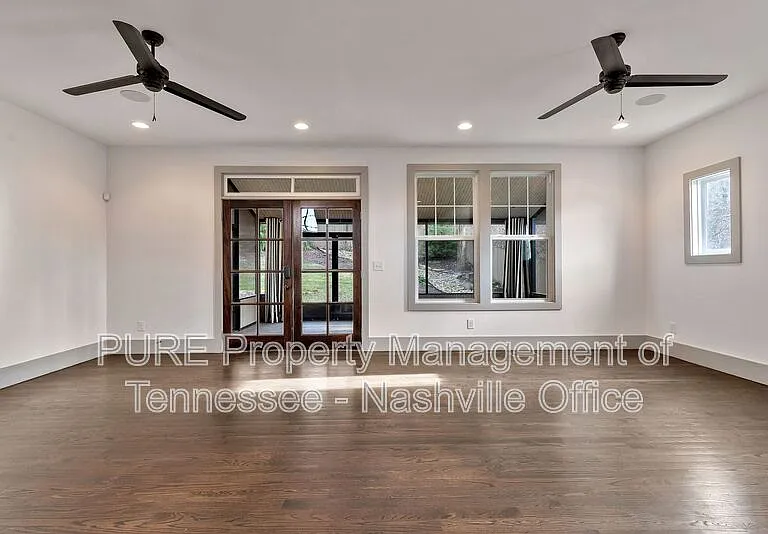 3211 Overlook Dr — Photo 11