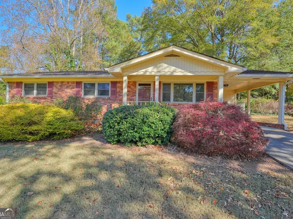 137 Douglas Dr SE, Mableton, GA 30126