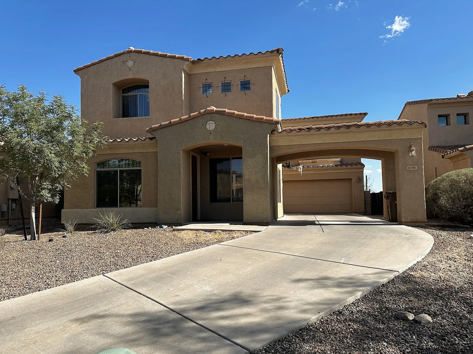 4 bed, 2615 sqft, $2,390 — Photo 1