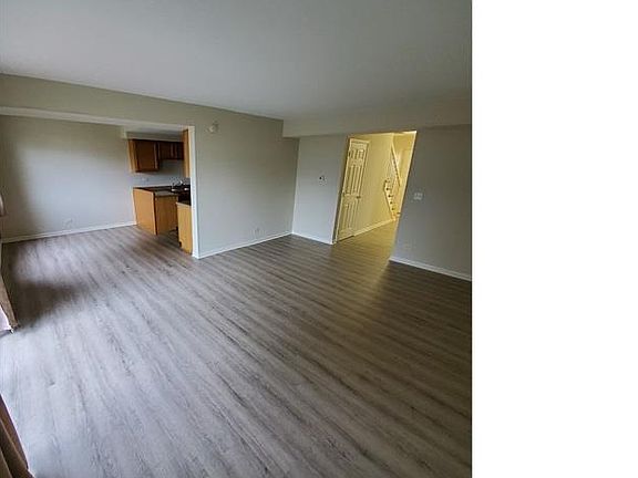 3rd image of 1894 Nautilus Ln