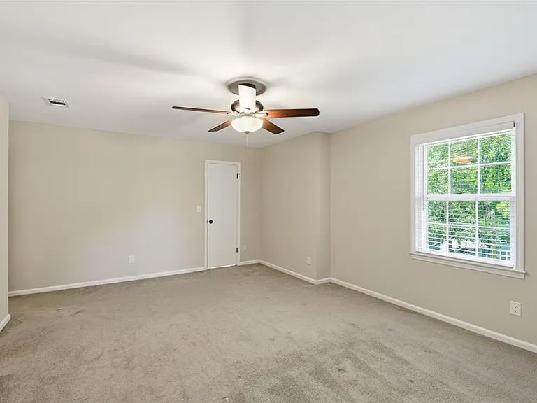 435 Stonebridge Dr — Photo 21