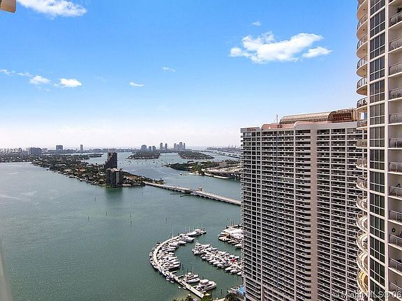 4th image of 1752 N Bayshore Dr #37M