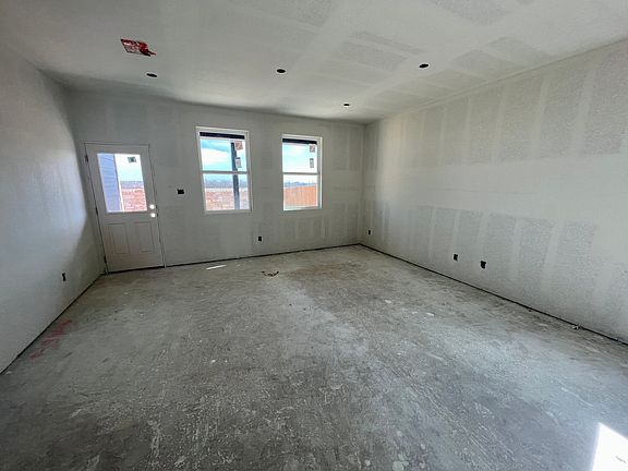 803 Gray Fox Loop Interior Image 5