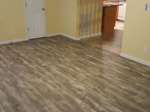 4th image of 109 Willard Way