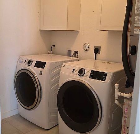 4th image of 3809 SE Lee St