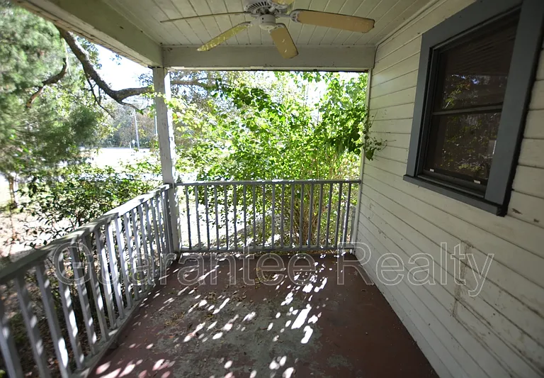 2246 SE 3rd Ave — Photo 17