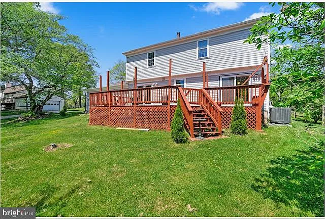 13604 Wisteria Dr — Photo 34
