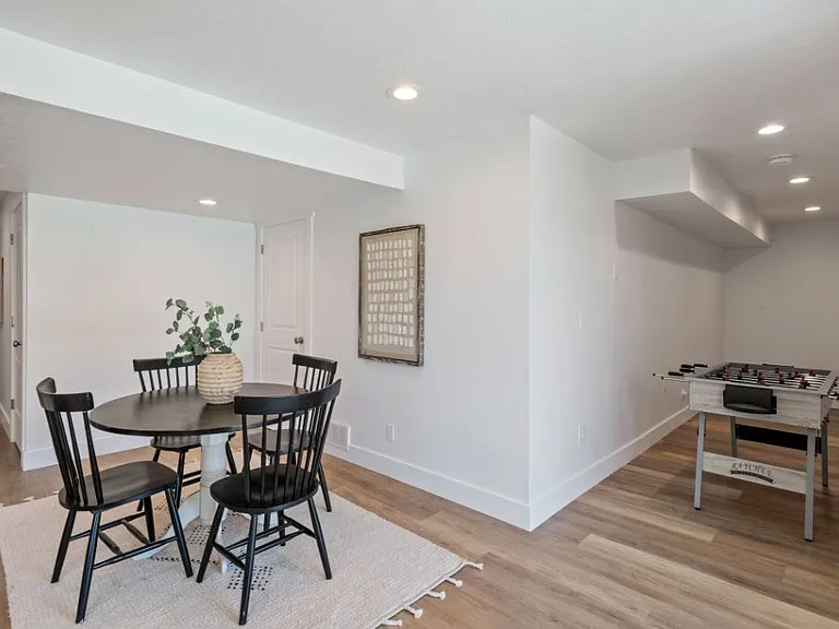 2101 W Northridge Dr — Photo 34