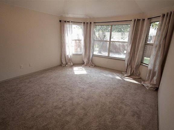 3rd image of 10114 Samantha Dr