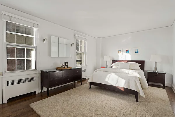 Sold by Compass | media 5