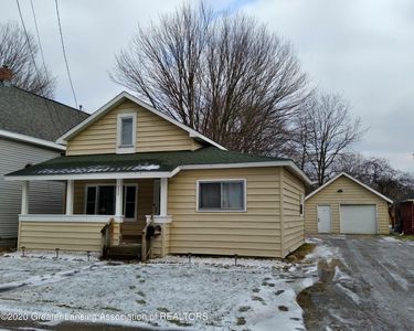 433 S Sheldon St, Charlotte, MI, 48813