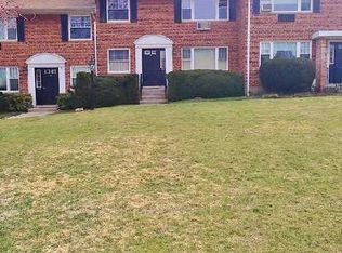 4L Madison Park Gdns, Port Washington, NY 11050