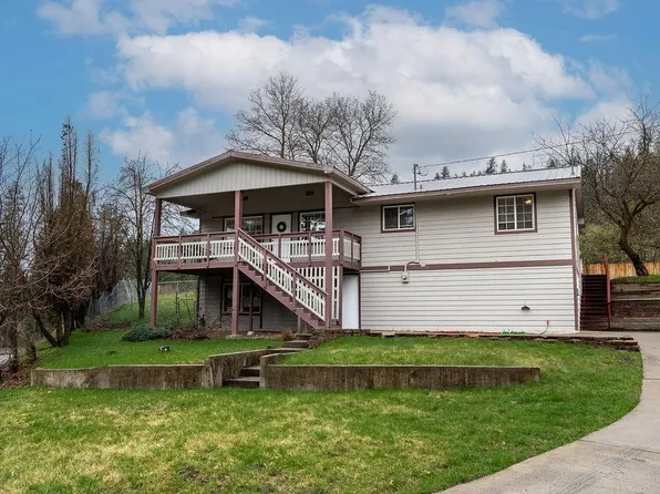 12107 E Upriver Dr, Spokane, WA 99206