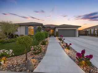 1031 Gold King Pl, Dinuba, CA 93618