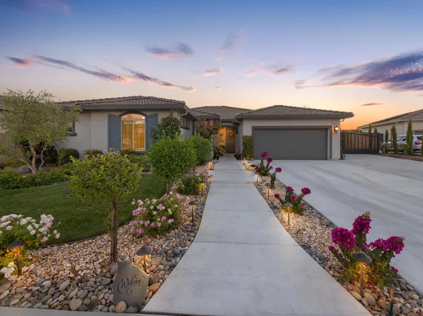 1031 Gold King Place, Dinuba, CA 93618