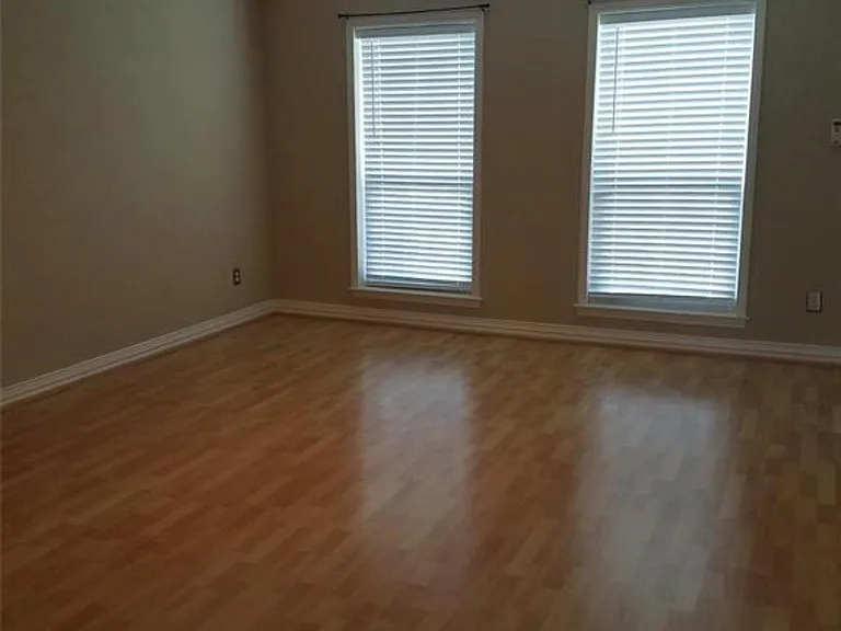 4210 Wyatt St #7 — Photo 10