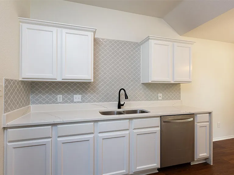 2571A Georgian Dr — Photo 19
