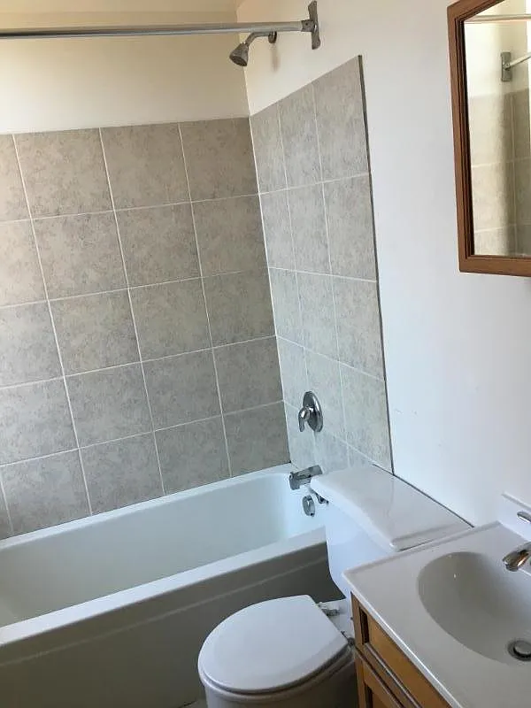 2 bed, $1,400 — Photo 3