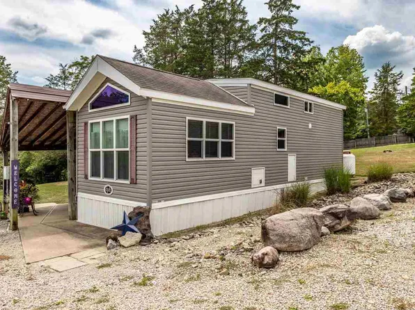 2383 Old State Road 101, Liberty, IN 47353