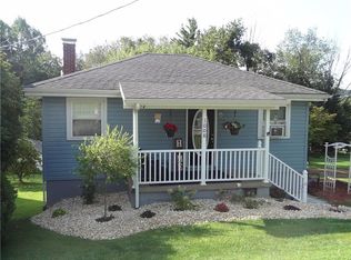 1006 Arlington Ave, Jeannette, PA 15644