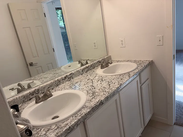 405 Birdsong Ln — Photo 7