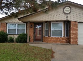 3908 SW Mesquite Dr, Lawton, OK 73505