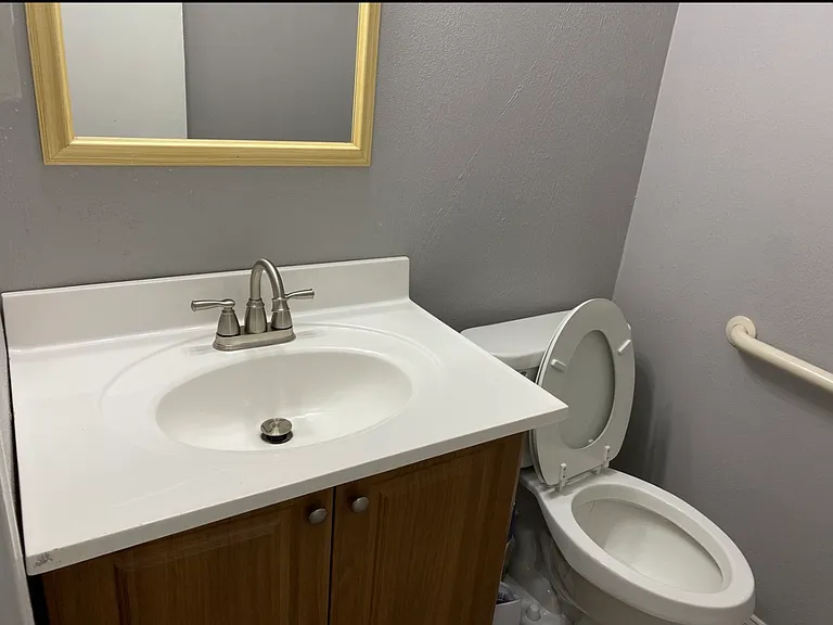 781 Wellington Ave — Photo 10