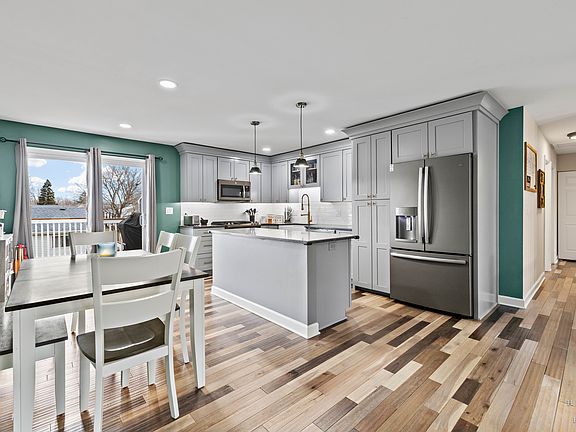 2nd image of 555 Rodenburg Rd