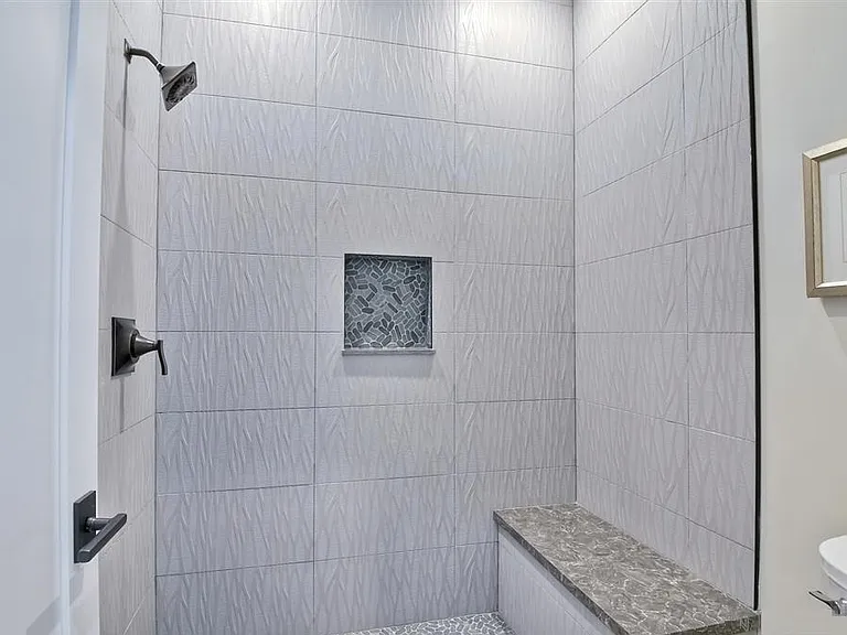 187 Daisy Ave — Photo 14