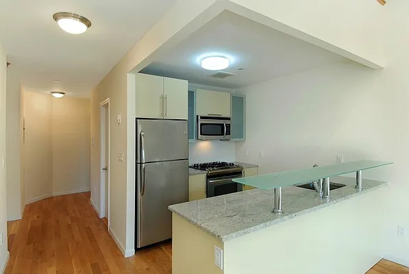 Rented by Brooklyn Bridge | media 35