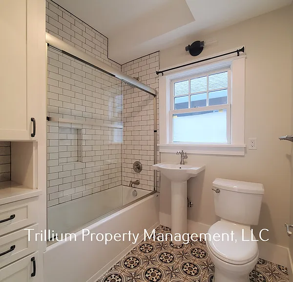1411 SE 49th Ave — Photo 7