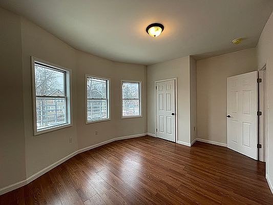 4th image of 3551 E Tremont Ave Floor 2