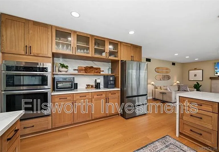 1225 Fallbrook Ct — Photo 3