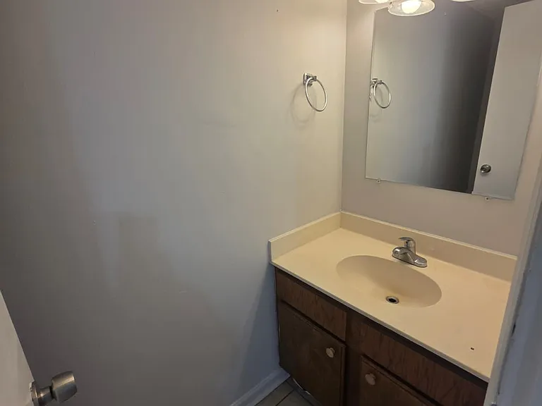 1619 Forest Dr #4 — Photo 14