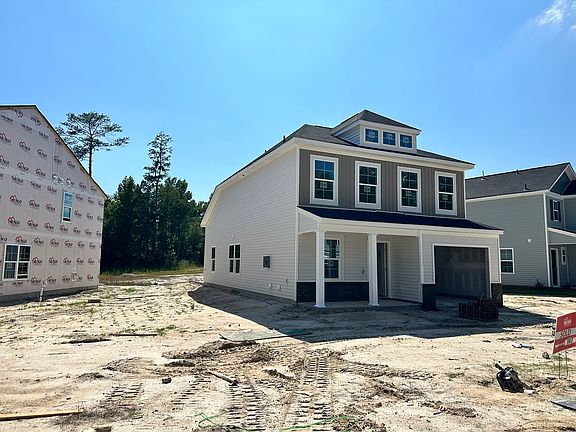 2nd image of 648 Wooster Dr