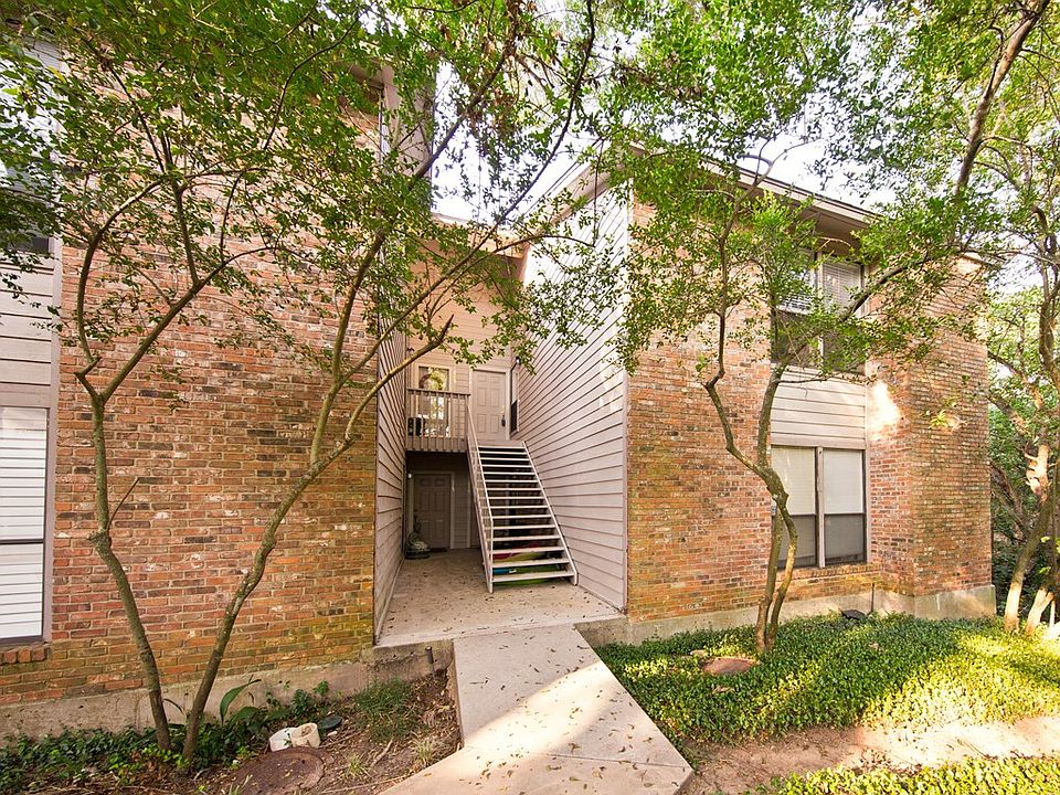 1st image of 3839 Dry Creek Dr Unit 214