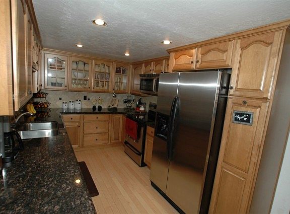 4th image of 24328 Manzanita Dr