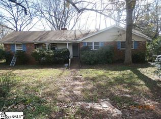 12 Apple Dr, Piedmont, SC 29673