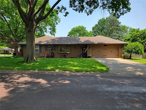 3rd image of 7605 Evanston Ave